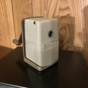 Vintage Boston Manual Pencil Sharpener Metal Cream Ivory Crank Antique